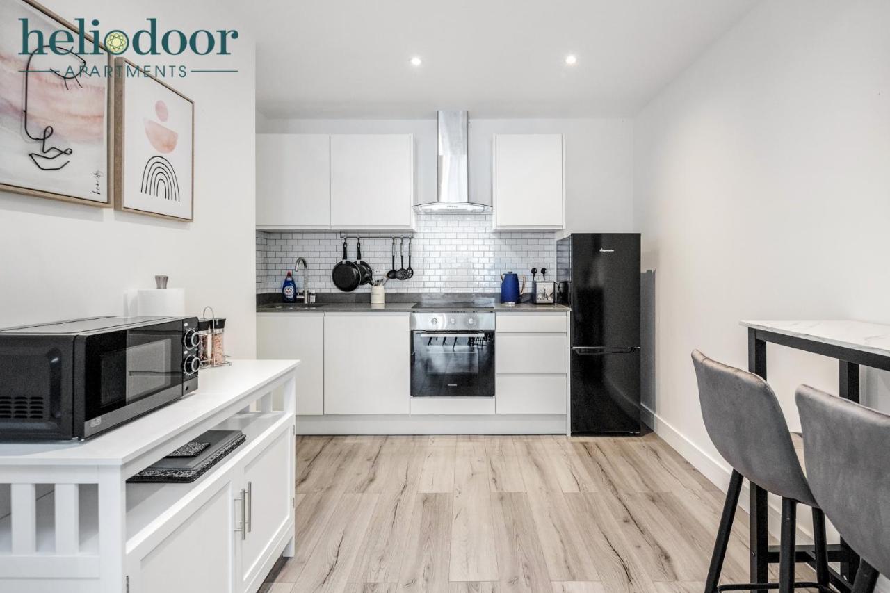 Milton Keynes Apartments, Sleeps Up To 5, Free Parking, Free Wifi & Movies, 7 Mins Drive To Milton Keynes Central Station For Direct Trains To London & The North Eksteriør billede