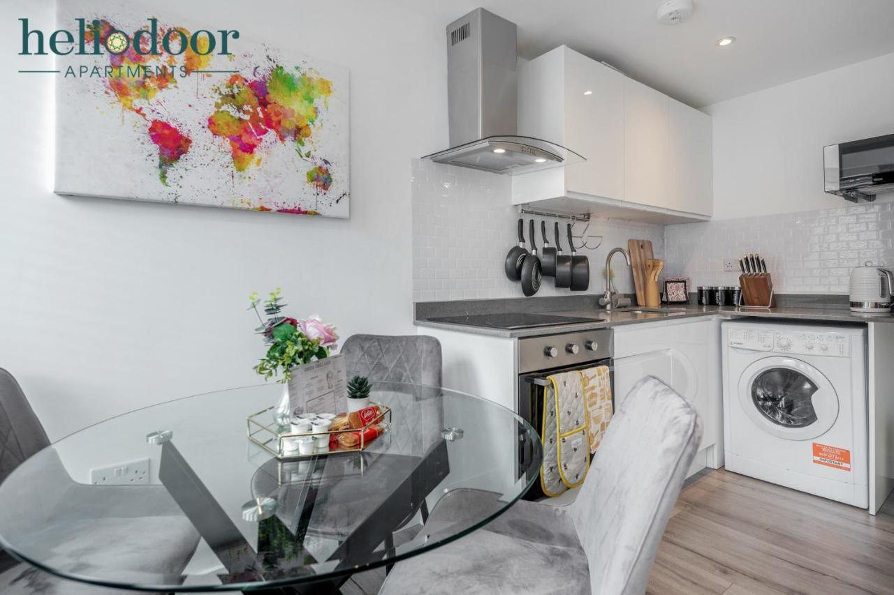 Milton Keynes Apartments, Sleeps Up To 5, Free Parking, Free Wifi & Movies, 7 Mins Drive To Milton Keynes Central Station For Direct Trains To London & The North Eksteriør billede