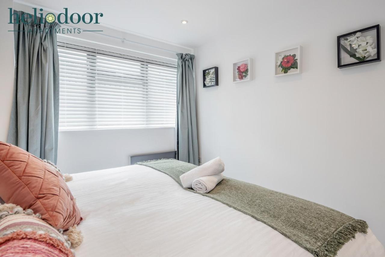 Milton Keynes Apartments, Sleeps Up To 5, Free Parking, Free Wifi & Movies, 7 Mins Drive To Milton Keynes Central Station For Direct Trains To London & The North Eksteriør billede