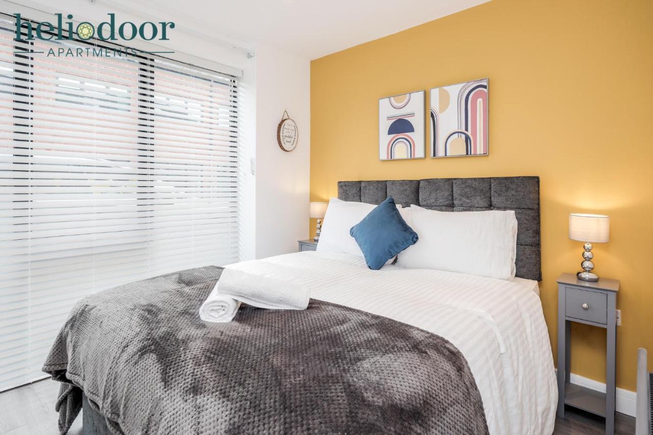 Milton Keynes Apartments, Sleeps Up To 5, Free Parking, Free Wifi & Movies, 7 Mins Drive To Milton Keynes Central Station For Direct Trains To London & The North Eksteriør billede