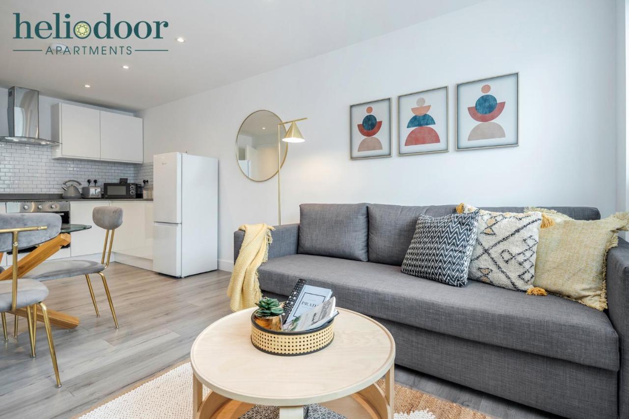 Milton Keynes Apartments, Sleeps Up To 5, Free Parking, Free Wifi & Movies, 7 Mins Drive To Milton Keynes Central Station For Direct Trains To London & The North Eksteriør billede