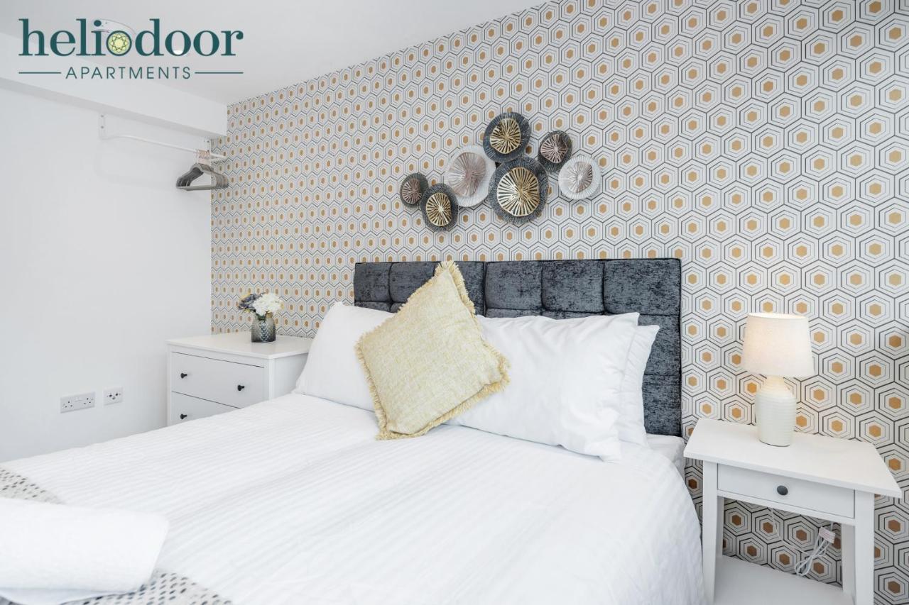 Milton Keynes Apartments, Sleeps Up To 5, Free Parking, Free Wifi & Movies, 7 Mins Drive To Milton Keynes Central Station For Direct Trains To London & The North Eksteriør billede