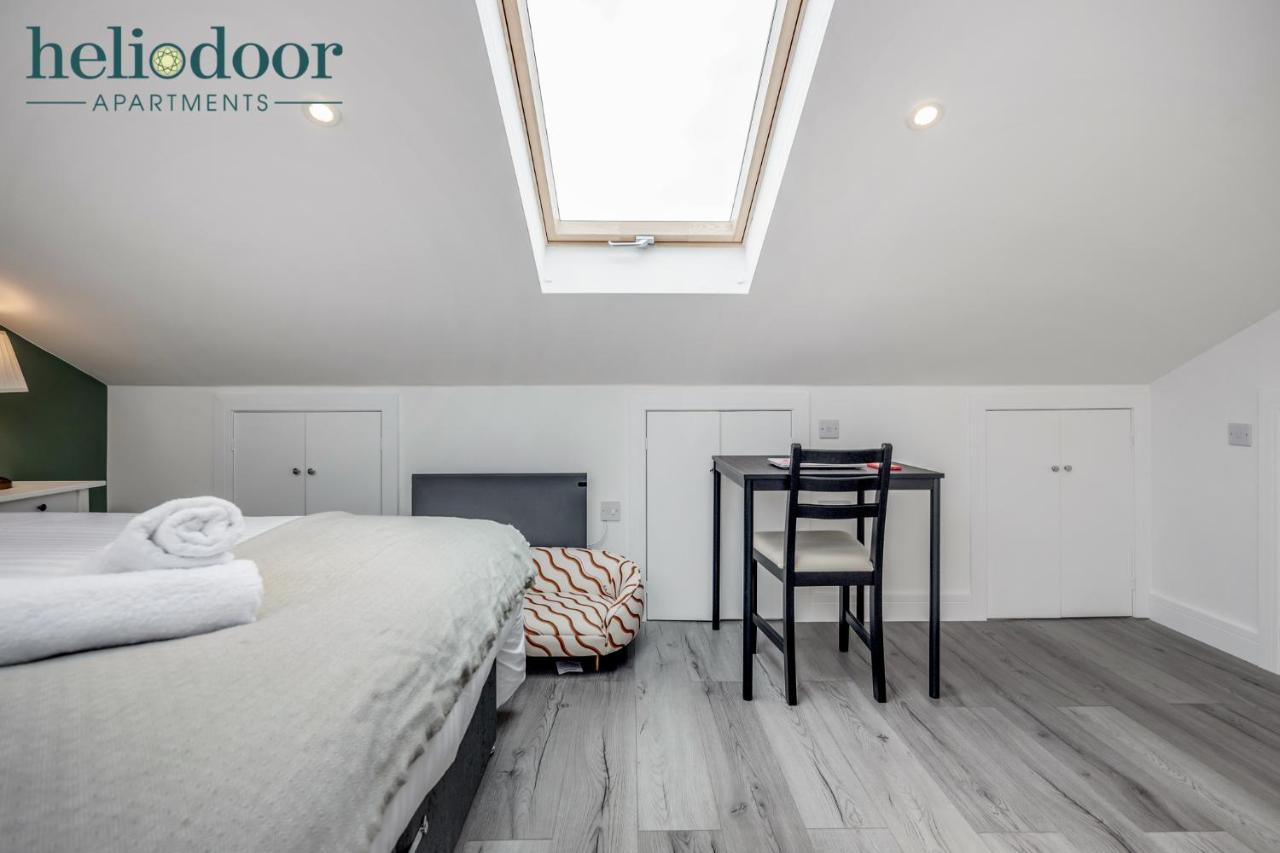 Milton Keynes Apartments, Sleeps Up To 5, Free Parking, Free Wifi & Movies, 7 Mins Drive To Milton Keynes Central Station For Direct Trains To London & The North Eksteriør billede