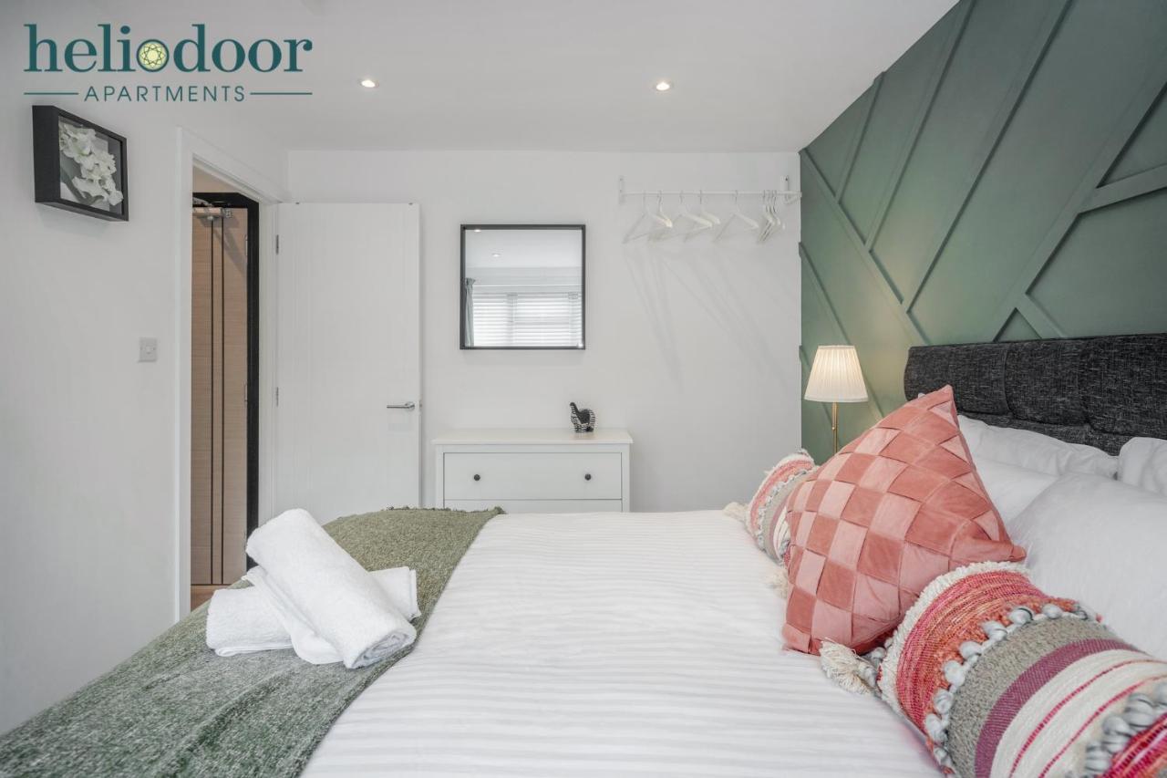 Milton Keynes Apartments, Sleeps Up To 5, Free Parking, Free Wifi & Movies, 7 Mins Drive To Milton Keynes Central Station For Direct Trains To London & The North Eksteriør billede