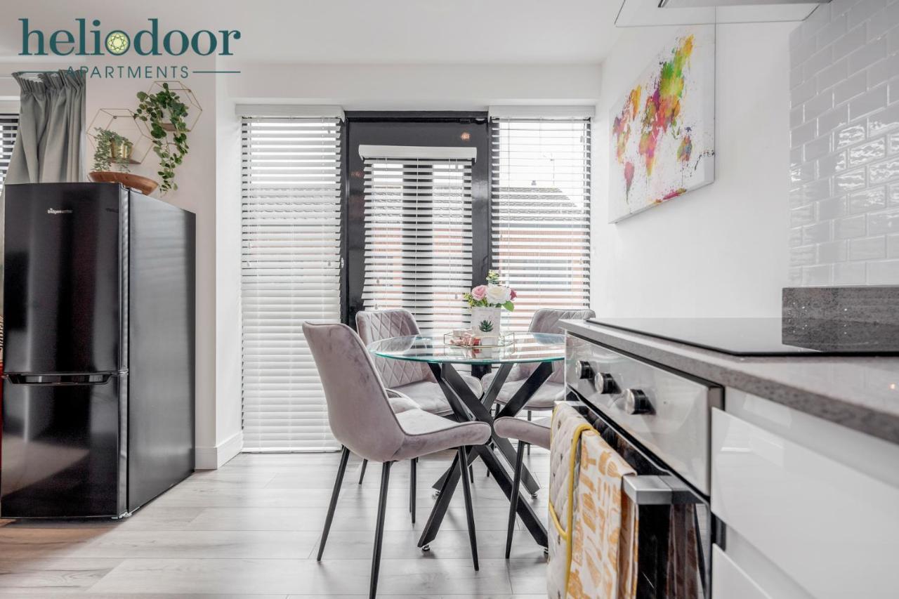 Milton Keynes Apartments, Sleeps Up To 5, Free Parking, Free Wifi & Movies, 7 Mins Drive To Milton Keynes Central Station For Direct Trains To London & The North Eksteriør billede